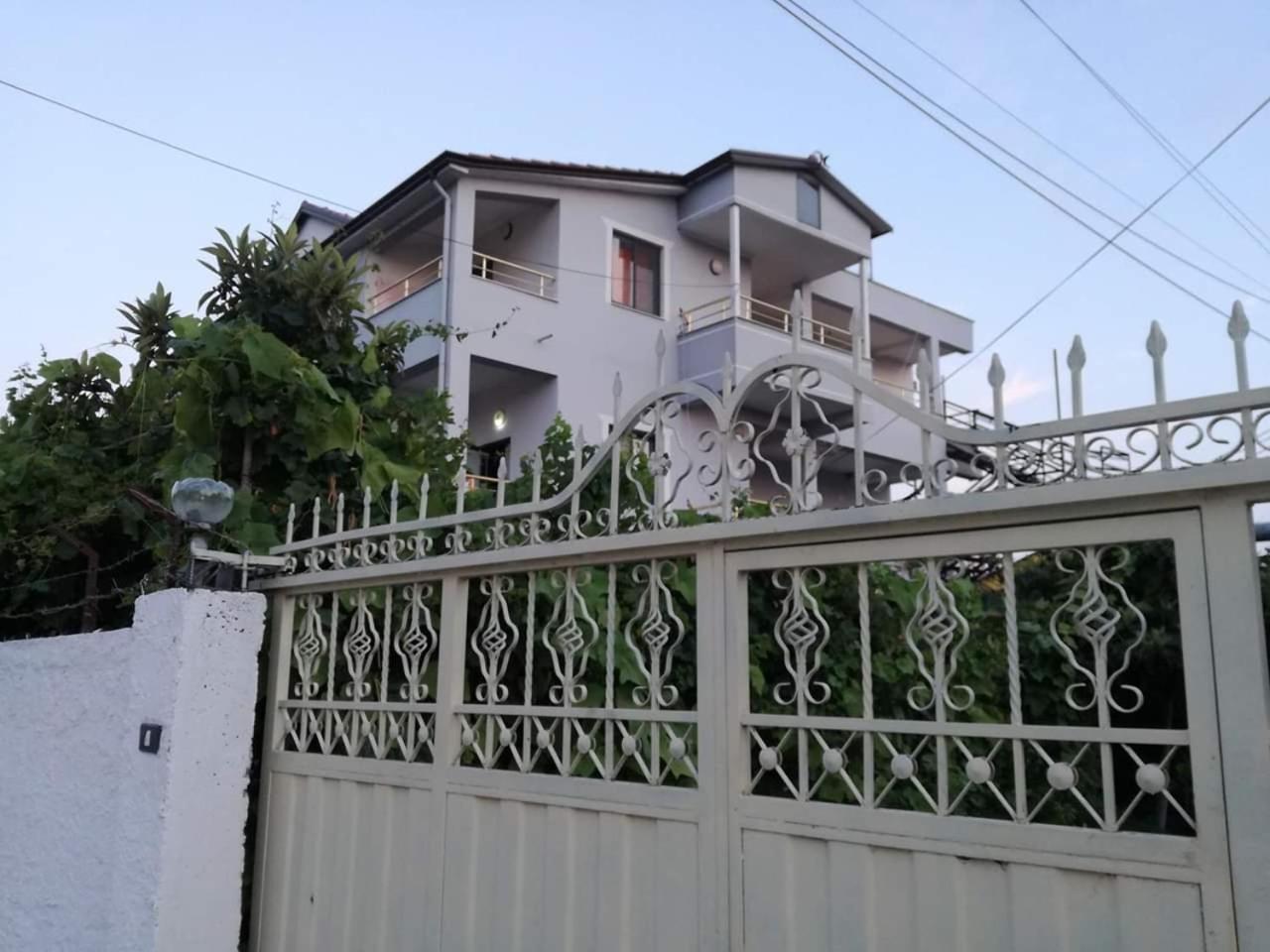 Villa Osmani Dıraç Dış mekan fotoğraf